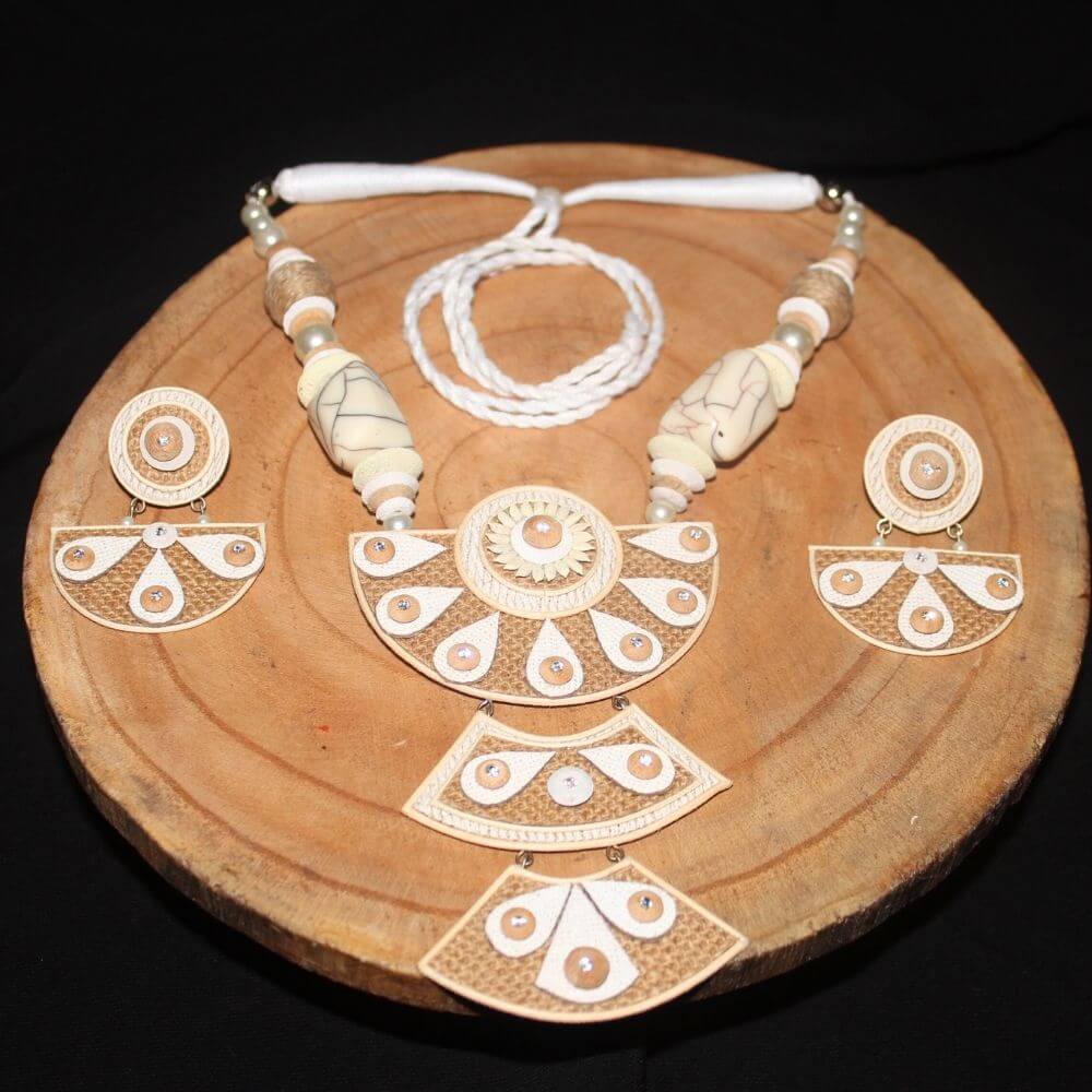jute-jewellery-10-Cream-Semi-Circle-2.jpg